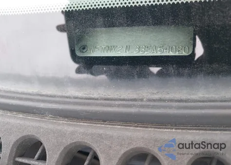 2003 Ford F-250 Lariat/Xl/Xlt z USA, uszkodzony, nr VIN 1FTNX21L33EA54020